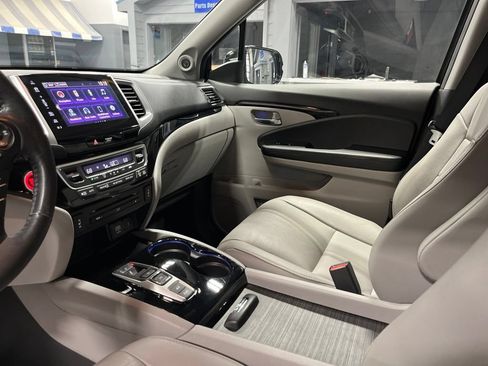 Used 2017 Honda Pilot Touring image 15