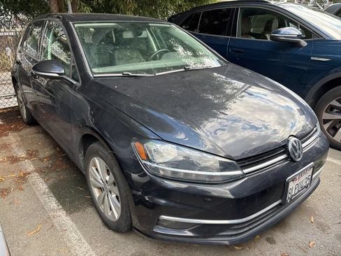 Used 2019 Volkswagen Golf SE FWD image 2