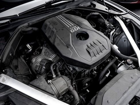 Used 2021 Genesis G70 2.0T w/ Elite Package image 38