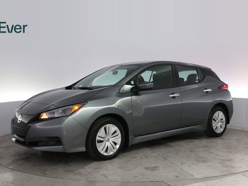 Used 2025 Nissan Leaf S FWD image 18