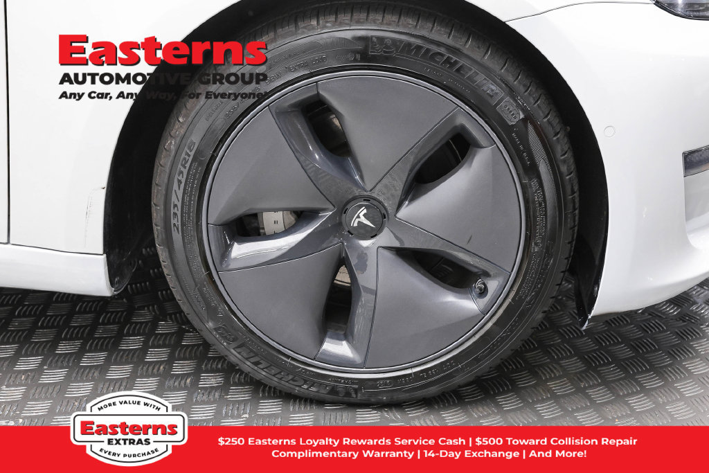 Used 2022 Tesla Model 3 Long Range AWD/4WD image 26