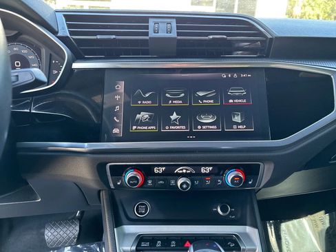 Used 2023 Audi Q3 2.0T Premium image 18