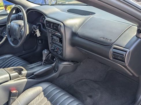 Used 2002 Chevrolet Camaro Z28 w/ SS Performance/Appearance Pkg image 14