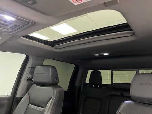 Used 2023 GMC Sierra 3500 Denali w/ Denali Ultimate Package image 38