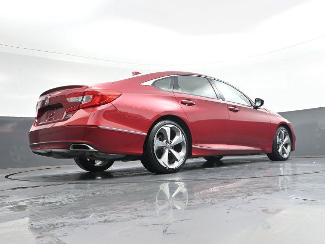 Used 2018 Honda Accord Touring image 32