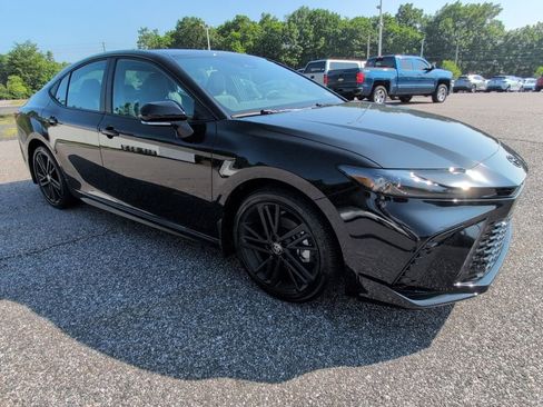 Certified 2026 Toyota Camry Hybrid w/ Multimedia Upgrade Package AWD/4WD image 9