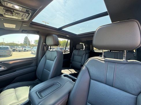Used 2022 Chevrolet Tahoe RST w/ Luxury Package RWD image 6
