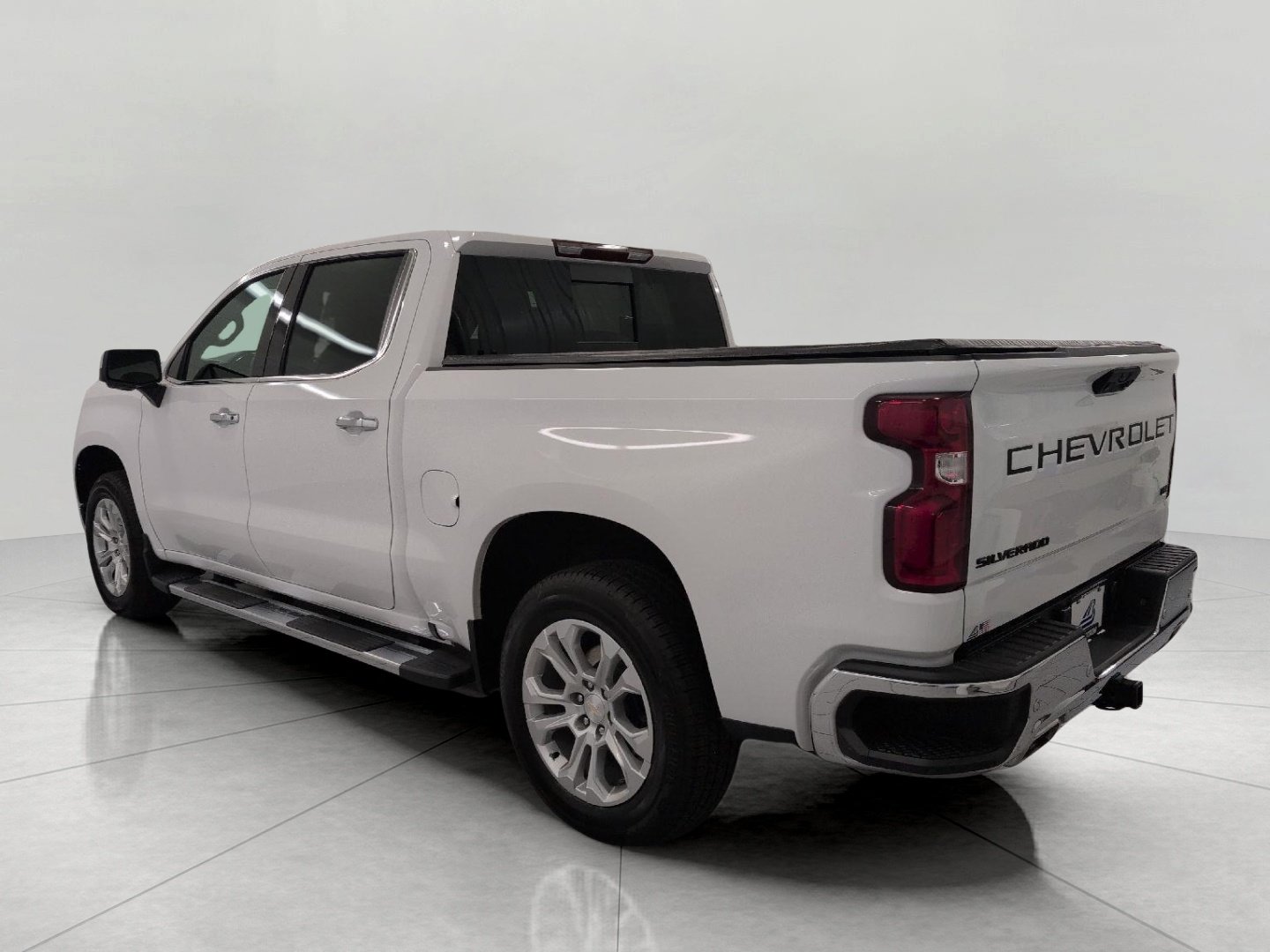 Used 2023 Chevrolet Silverado 1500 LTZ AWD/4WD image 20