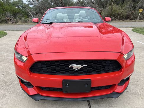 Used 2016 Ford Mustang Premium image 3