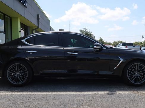Used 2019 Genesis G70 2.0T Advanced w/ Prestige Package AWD/4WD image 7