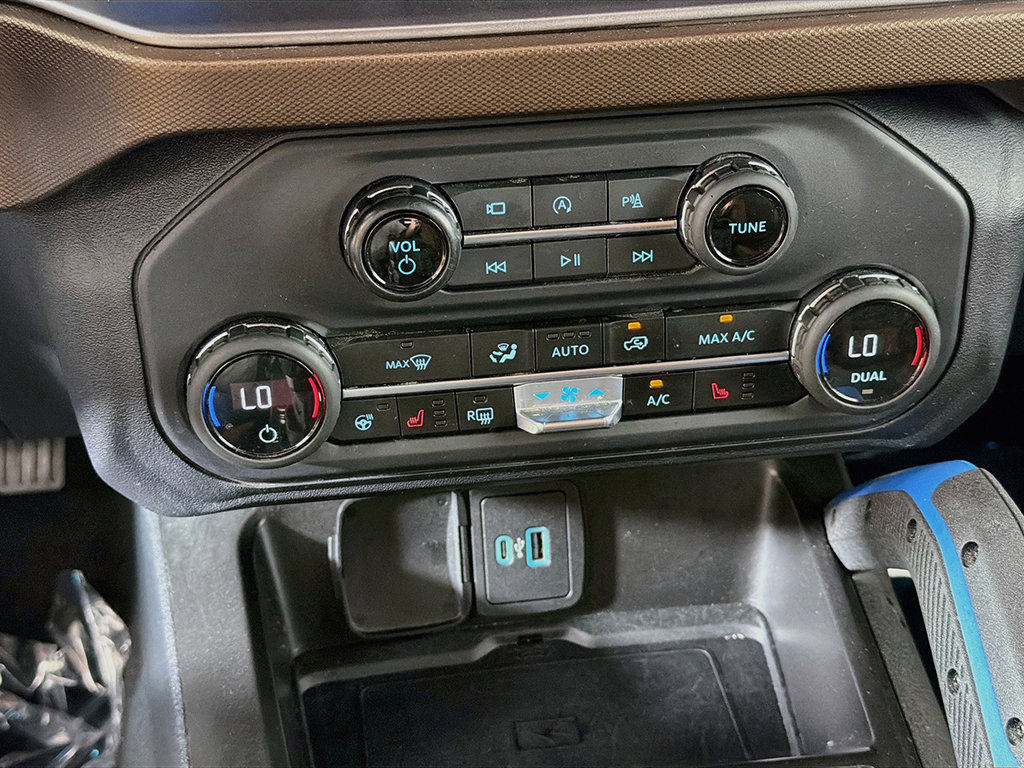 Used 2023 Ford Bronco Outer Banks AWD/4WD image 40