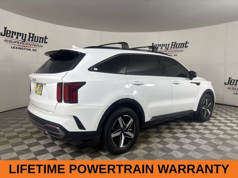 Used 2023 Kia Sorento S w/ Panoramic Sunroof Package FWD image 5