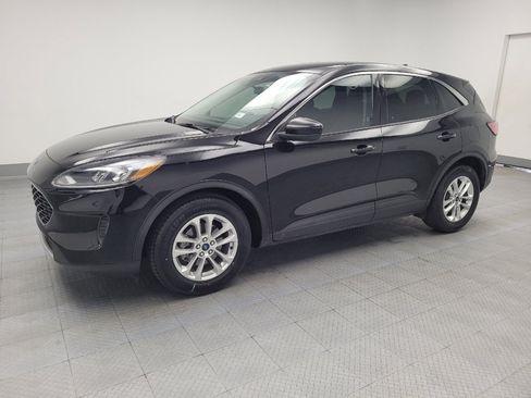 Used 2021 Ford Escape SE image 2