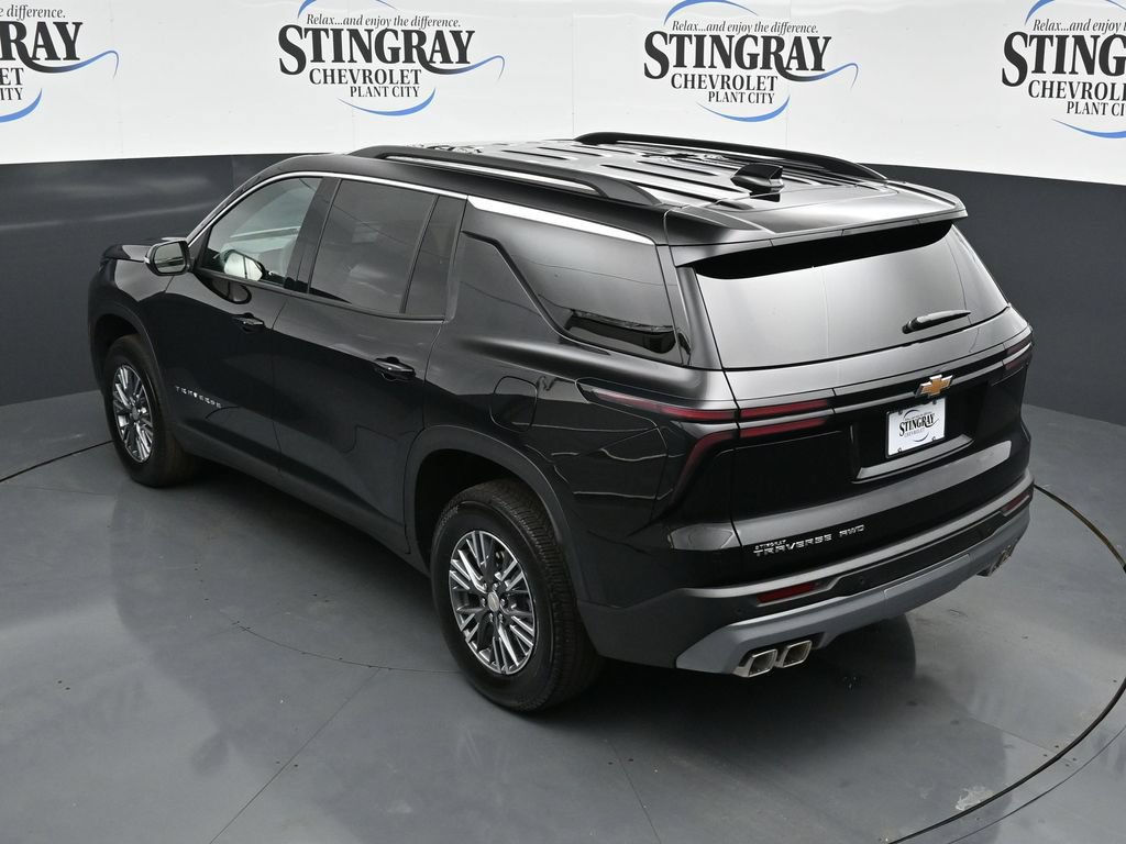 Used 2026 Chevrolet Traverse LT AWD/4WD image 16