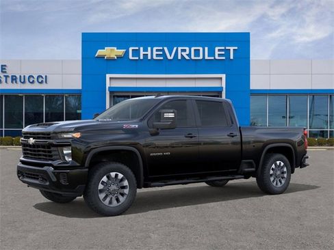 New 2026 Chevrolet Silverado 2500 Custom image 2