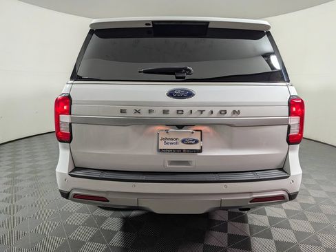 Used 2023 Ford Expedition XLT AWD/4WD image 6