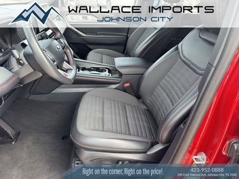Used 2025 Ford Explorer ST-Line w/ ST-Line Street Pack AWD/4WD image 13