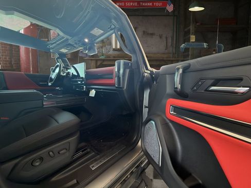 New 2026 GMC Hummer EV 3X w/ Carbon Fiber Edition Package AWD/4WD image 17