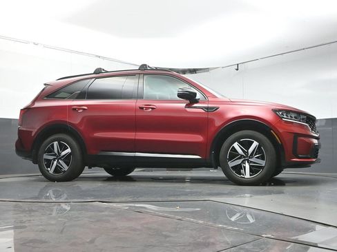 Used 2023 Kia Sorento S w/ Panoramic Sunroof Package image 31