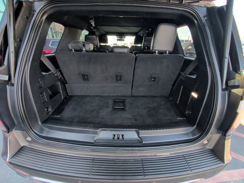 Used 2018 Ford Expedition Limited w/ Equipment Group 301A AWD/4WD image 17