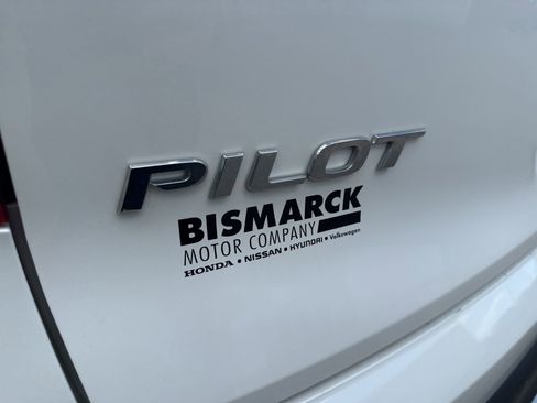 Used 2019 Honda Pilot Touring image 5