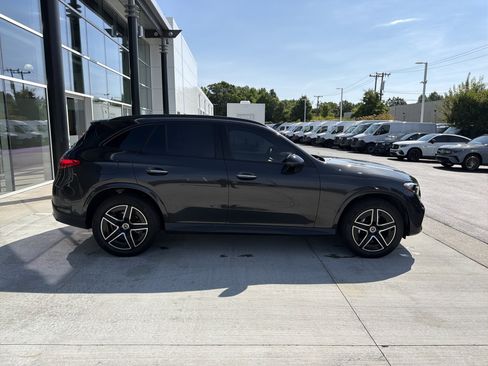 Used 2025 Mercedes-Benz GLC 300 w/ AMG Line image 10
