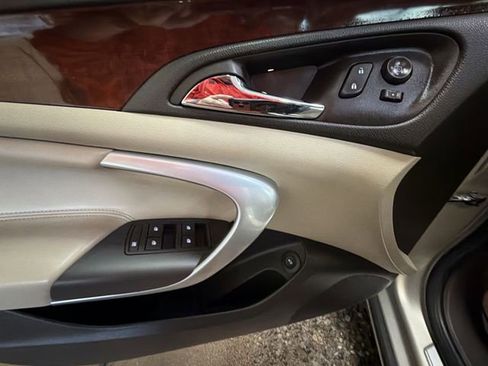 Used 2015 Buick Regal Premium w/ Experience Buick Package image 13