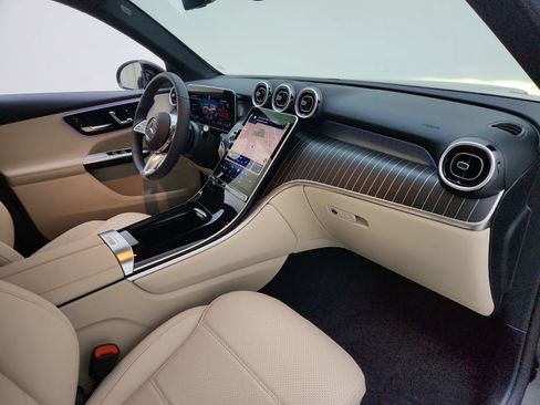 New 2026 Mercedes-Benz GLC 300 image 12