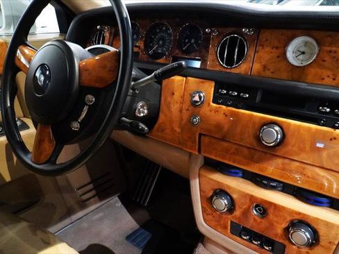 Used 2009 Rolls-Royce Phantom Sedan image 14