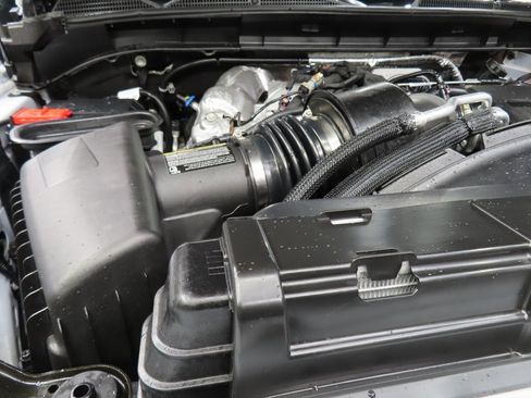 Used 2026 GMC Sierra 2500 AT4 image 32