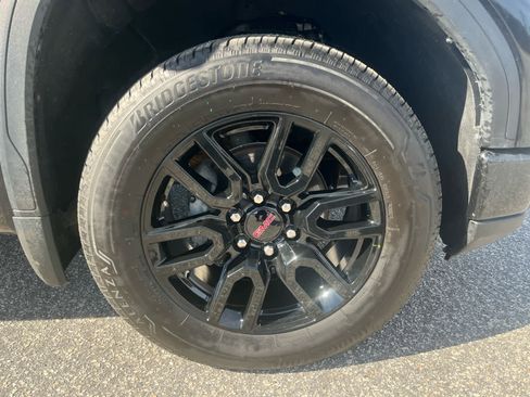 Used 2023 GMC Sierra 1500 Elevation w/ Preferred Package image 28