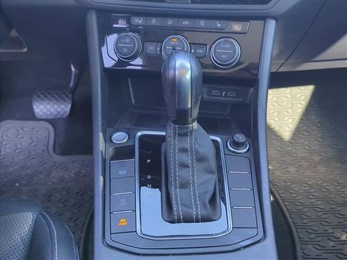Used 2021 Volkswagen Jetta SEL Premium FWD image 12