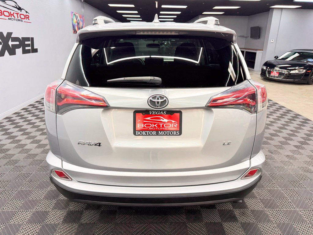 Used 2016 Toyota RAV4 LE FWD image 13