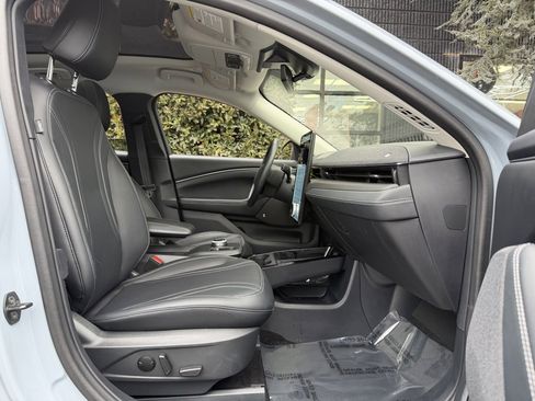 Used 2024 Ford Mustang Mach-E Premium image 34