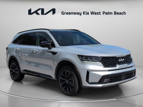 Certified 2022 Kia Sorento SX image 1
