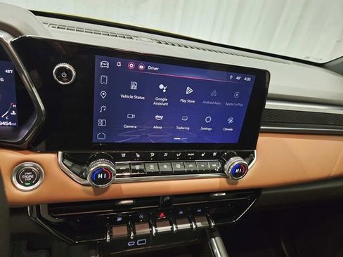 Used 2024 GMC Canyon AT4 w/ AT4 Premium Package image 25