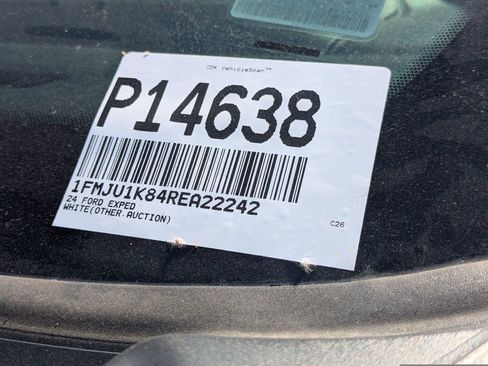 Used 2024 Ford Expedition Limited image 6