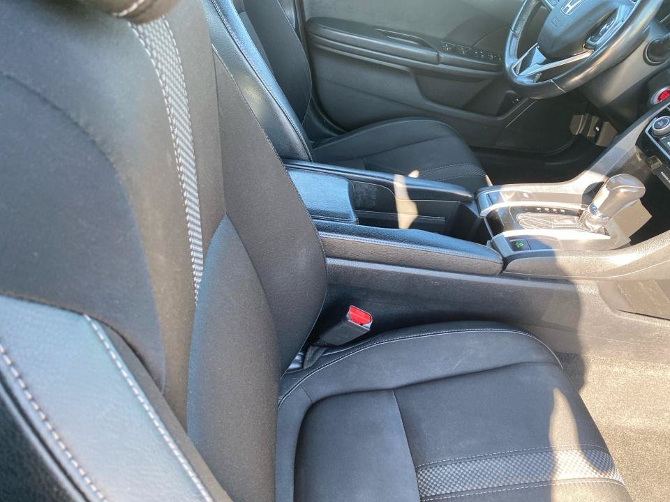 Used 2019 Honda Civic Sport image 32