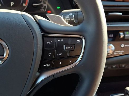 Used 2025 Lexus ES 350 w/ Premium Package image 22