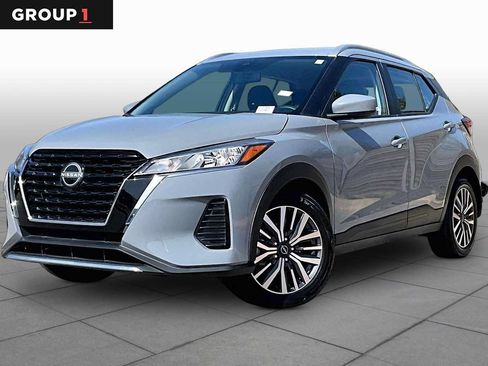 Certified 2023 Nissan Kicks SV FWD image 1