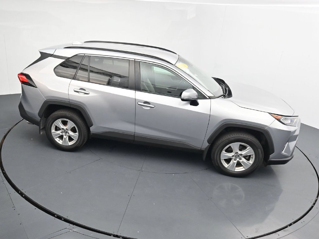 Used 2021 Toyota RAV4 XLE AWD/4WD image 35