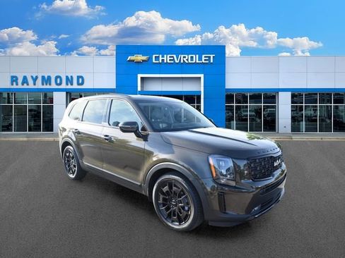 Certified 2022 Kia Telluride SX w/ SX Prestige Package AWD/4WD image 10
