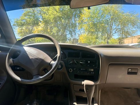 Used 1993 Toyota Camry LE image 12