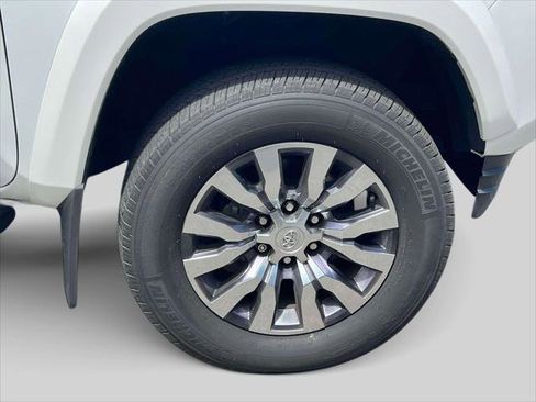 Certified 2023 Toyota Tacoma Limited AWD/4WD image 12