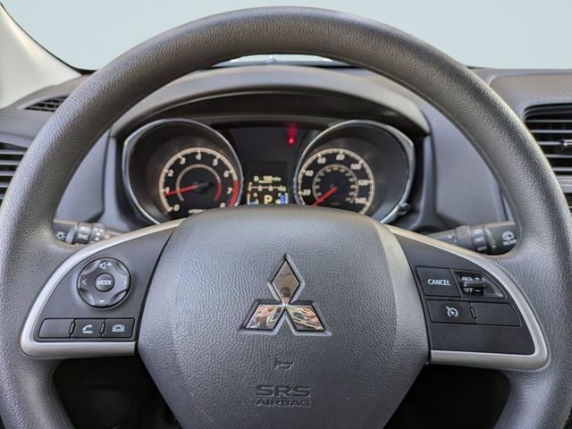 Used 2025 Mitsubishi Outlander Sport ES AWD/4WD image 27