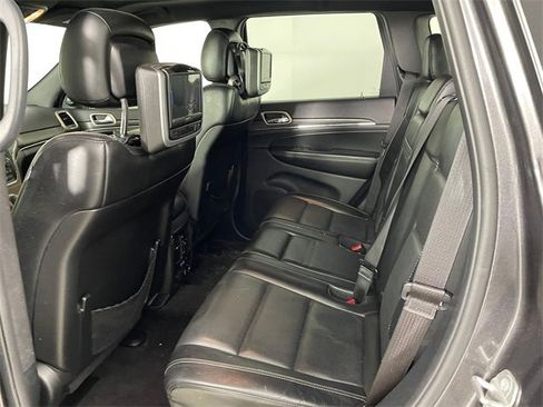Used 2017 Jeep Grand Cherokee Limited w/ Luxury Group II image 13