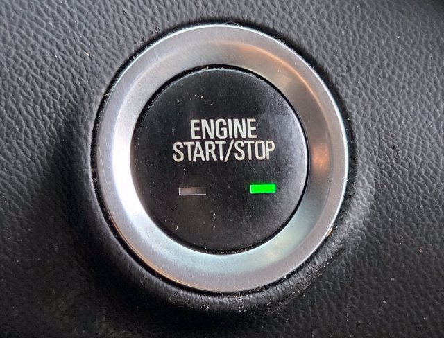 Used 2024 GMC Terrain SLE FWD image 24