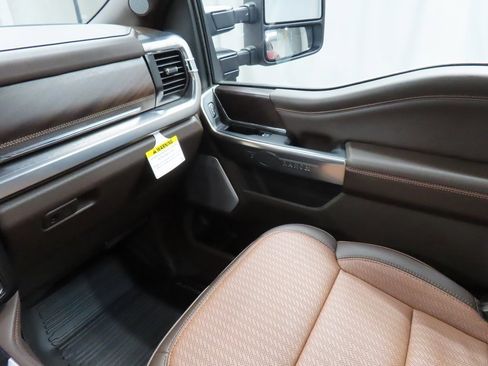 Used 2026 Ford F450 King Ranch w/ FX4 Off-Road Package image 24