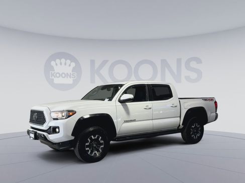 Used 2019 Toyota Tacoma TRD Off-Road image 5
