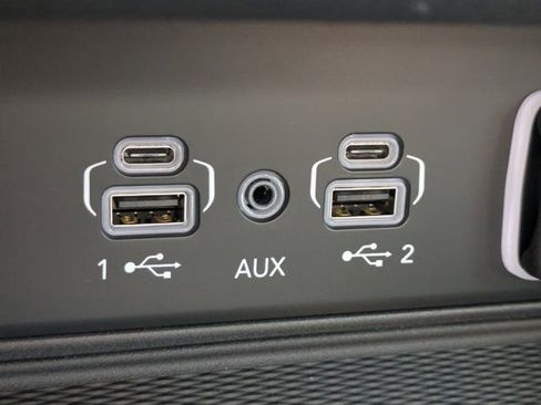 New 2025 Jeep Grand Cherokee Altitude image 20